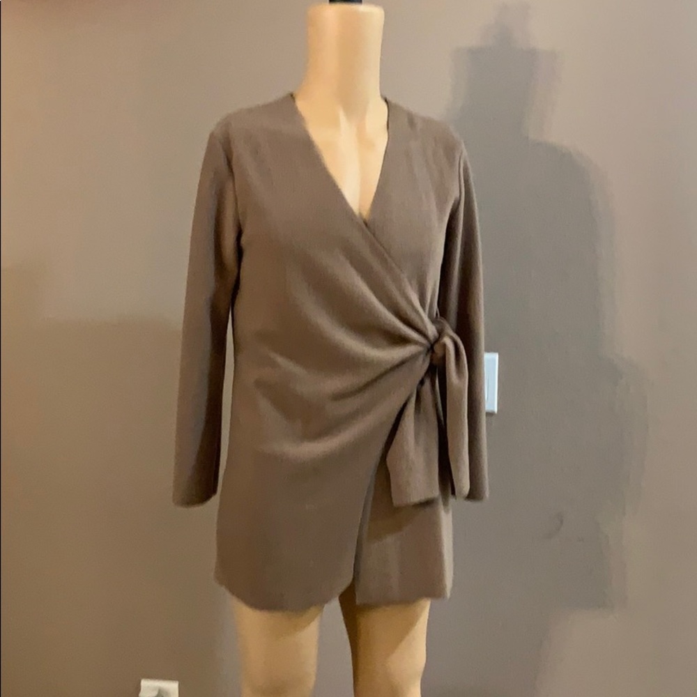 Sweater - Picture 2 of 3